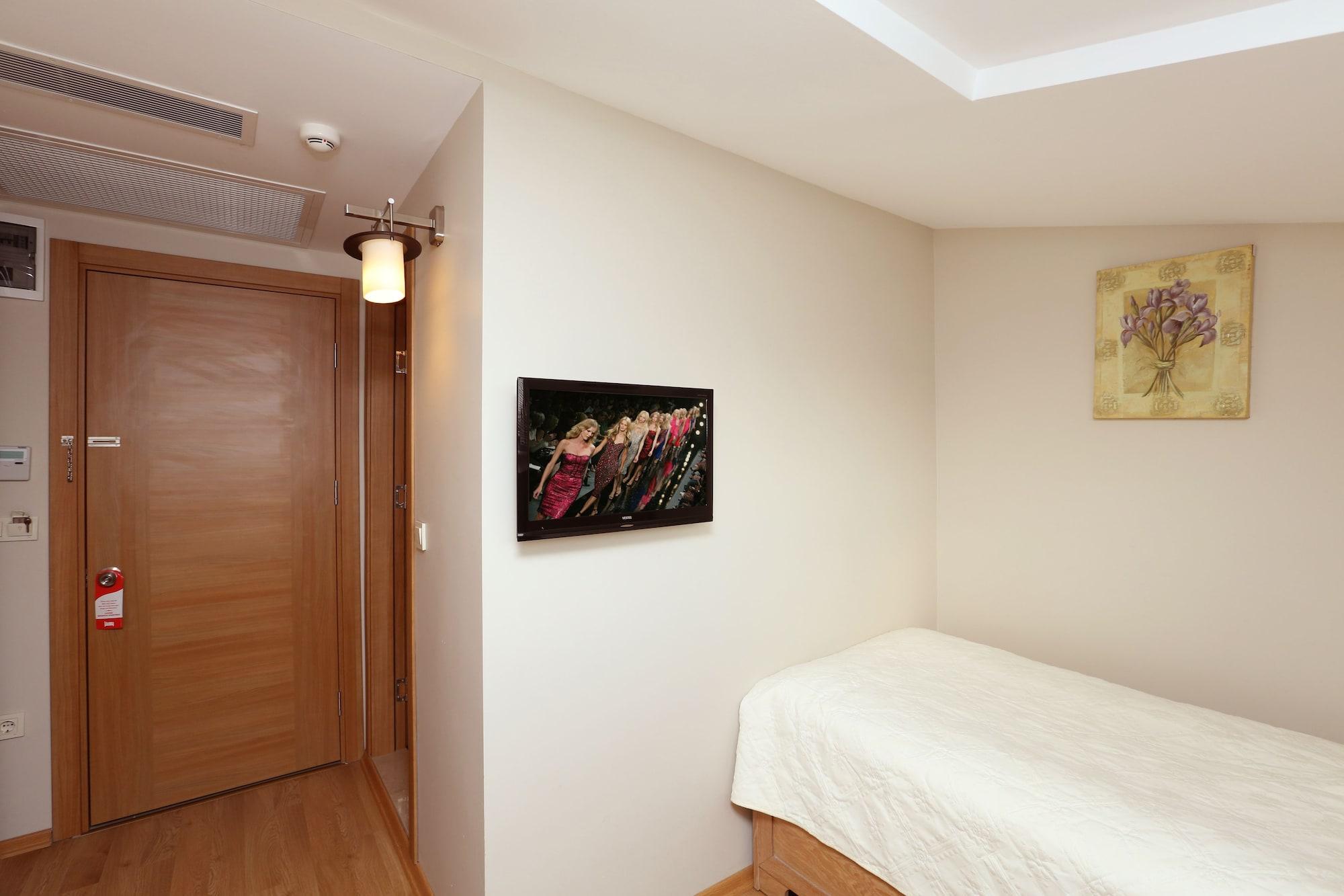 Hotel Expocity Istanbul Exterior photo